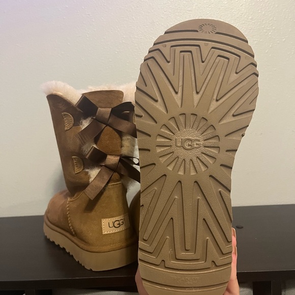 Only worn once or twice. I do not have the original box that they came in. - Picture 5 of 5